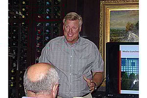 sht0914_News_Armstrong-300